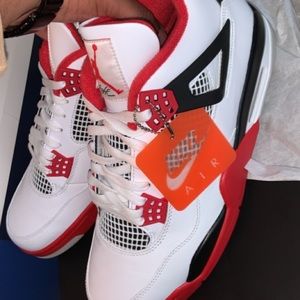 Jordan 4s